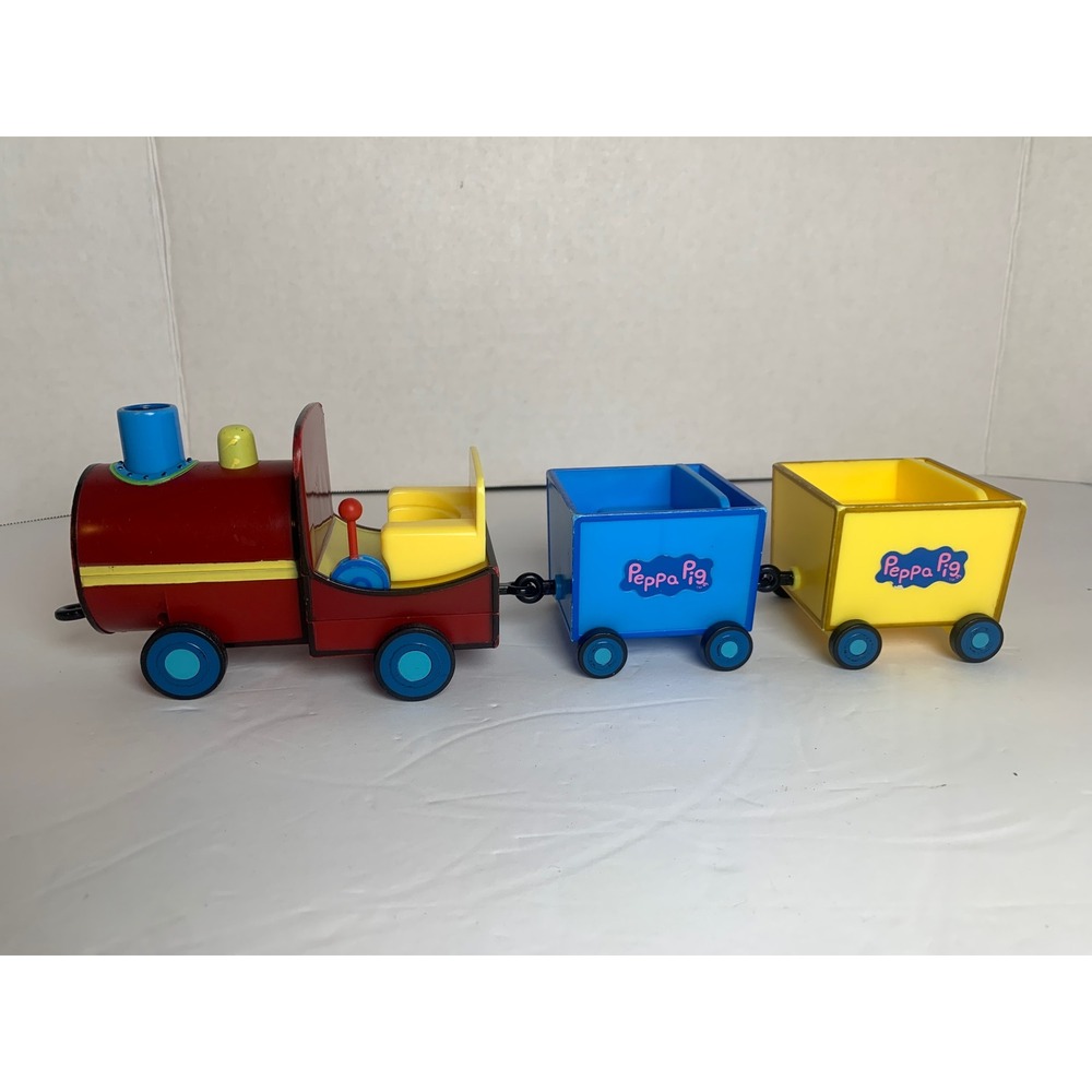 Peppa Pig Grandpa Pig Red Train with Blue and Yellow Cars Jazwares Works